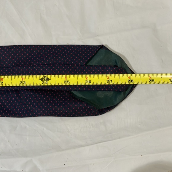 Bert Pulitzer mens navy and red polka dot tie, like new condition 3.5”W by 57”L - Picture 7 of 7